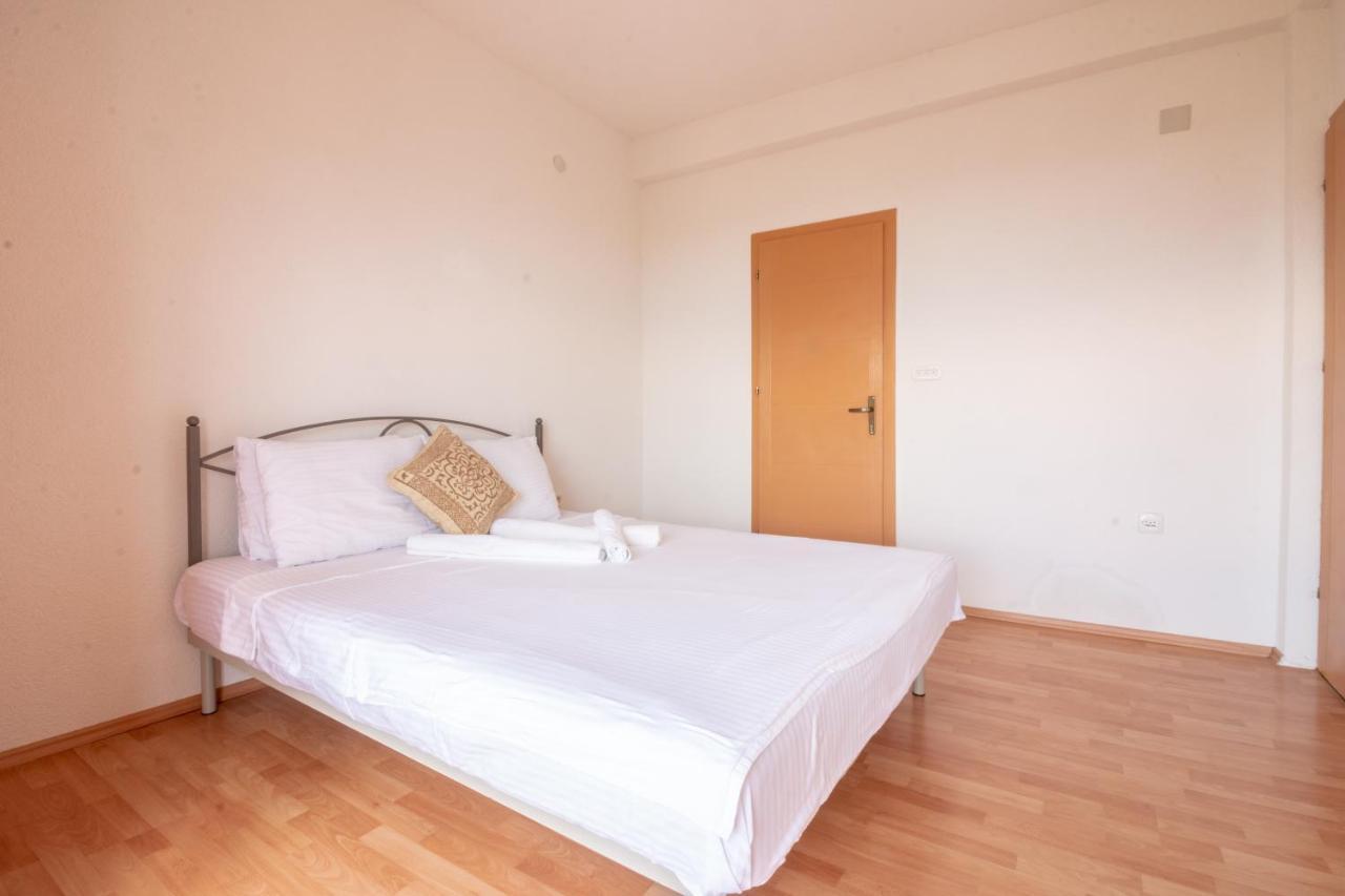 Casa Farmak Appartement Ohrid Buitenkant foto